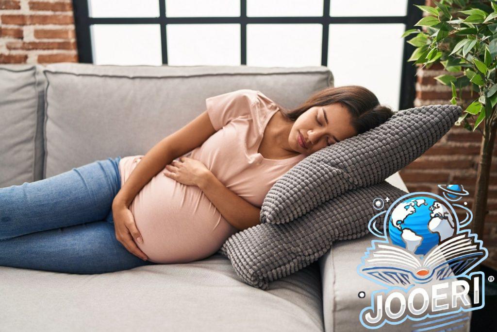 ما هي أسباب نعاس الحامل في الشهر التاسع، وهل لها تأثير على نوع الولادة ...