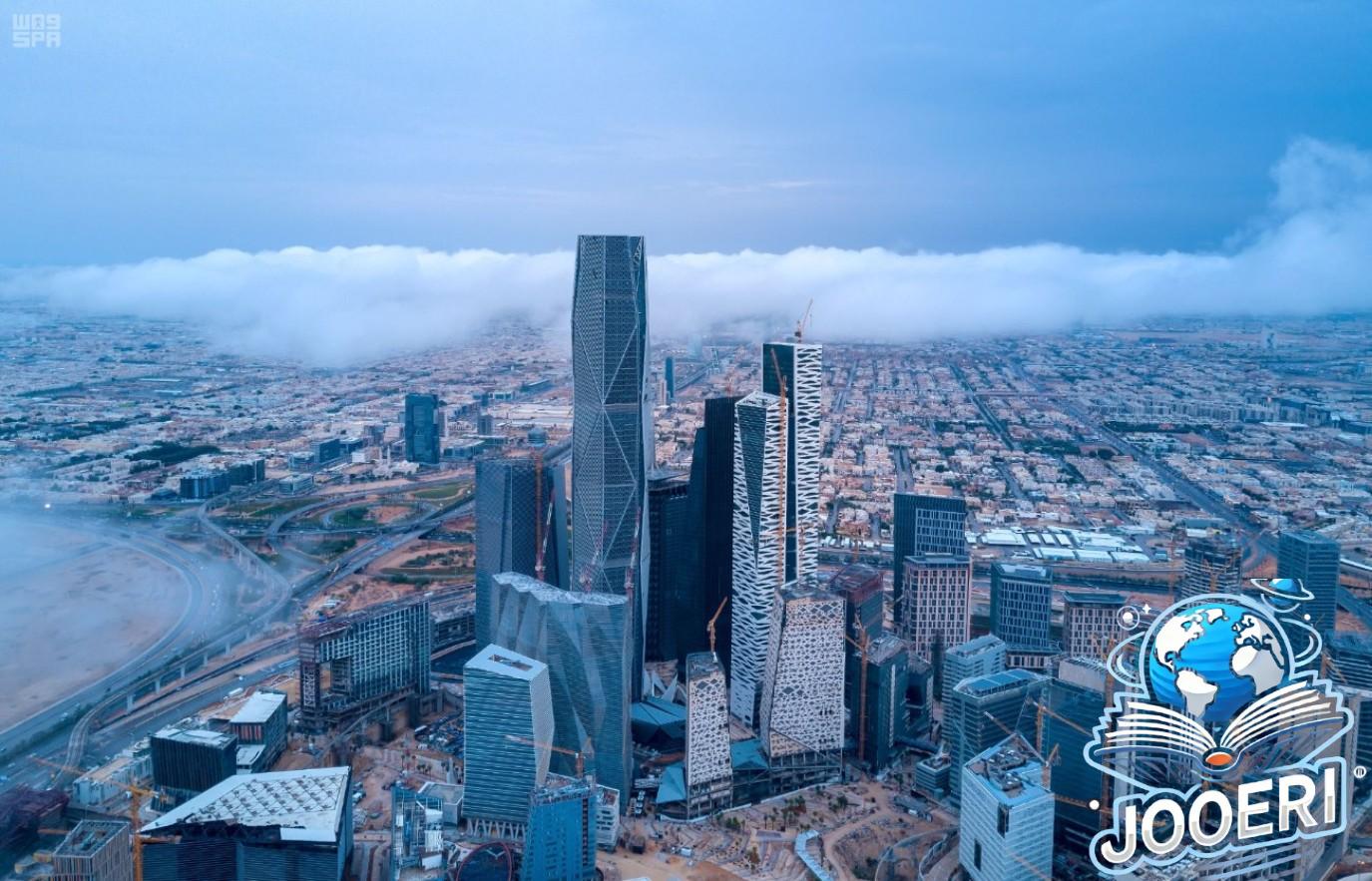 الأرصاد السعودية: أمطار مصحوبة بصواعق وتدنٍّ للرؤية في 3 مناطق بينها العاصمة