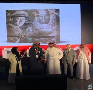 الأمير سلطان بن سلمان بن عبدالعزيز يكشف عن كتابه الجديد طائرة من التاريخ.. تعرفوا على محتواه