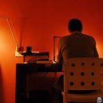 الجلوس لمدة 10.6 ساعة يوميا قد يزيد من خطر الوفاة