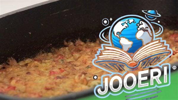 بيدفي ومغذي.. طريقة عمل طاجن الفريك بالخضار