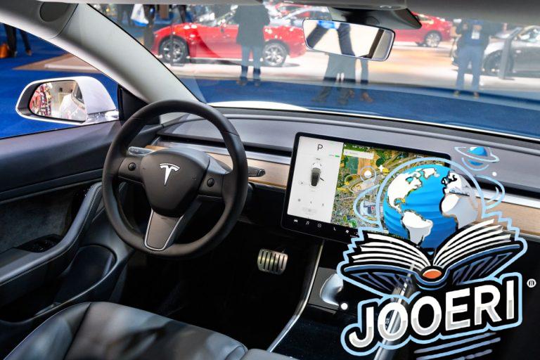 تقول شركة Tesla إنها توصلت إلى تسوية “مشروطة” في دعوى الأسرار التجارية لشركة Rivian