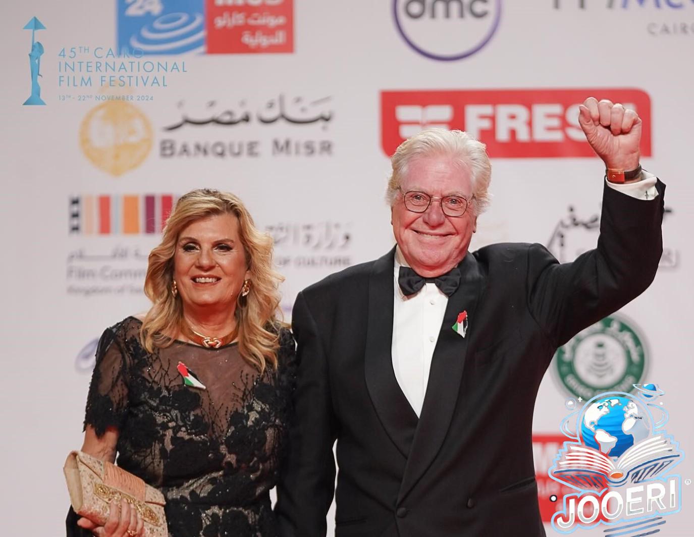 حسين فهمي من ختام القاهرة السينمائي: الفن المعبر عن مشاعر الإنسان يستحق الحياة