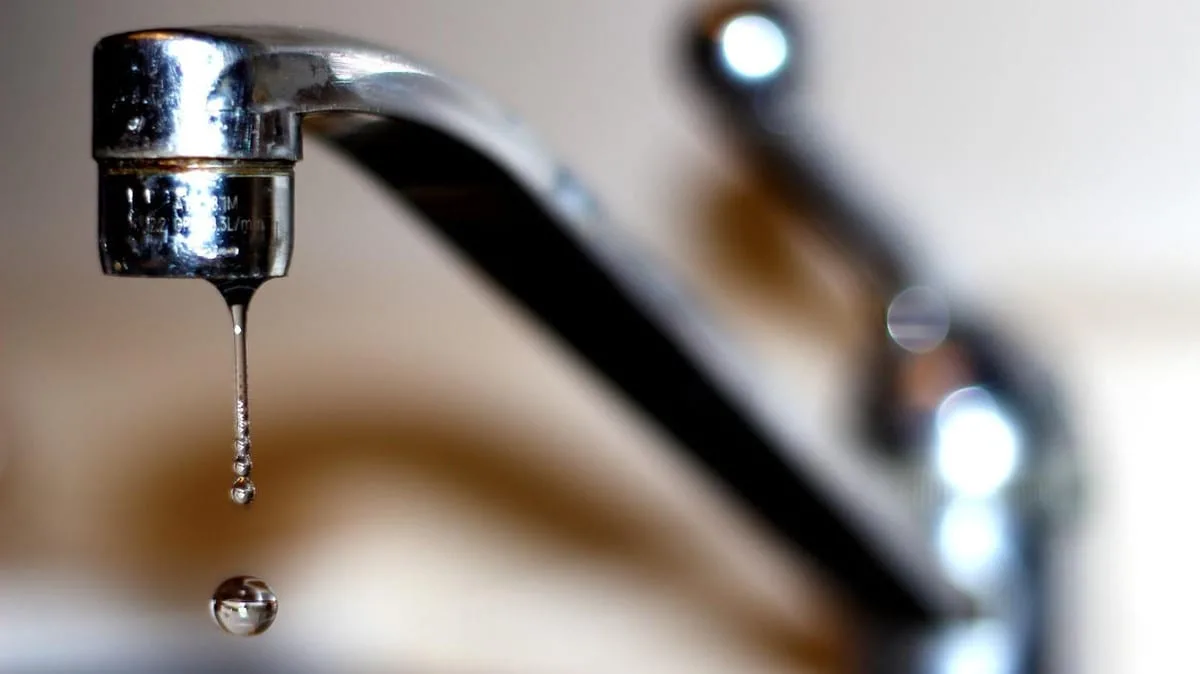 خزنوا ماية تكفي .. قطع المياه عن بعض المناطق اليوم وهذا هو موعد عودتها خذوا احتياطاتكم