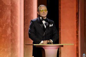 دانيال كريغ يلمح إلى بطل فيلم جيمس بوند في حفل توزيع جوائز Governors Awards