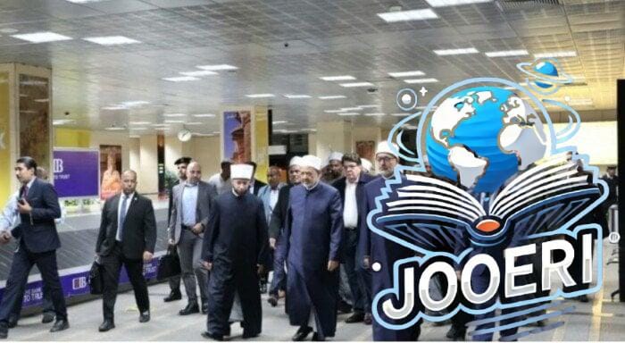 شيخ الأزهر يعود لأرض الوطن لتلقي العزاء في شقيقته