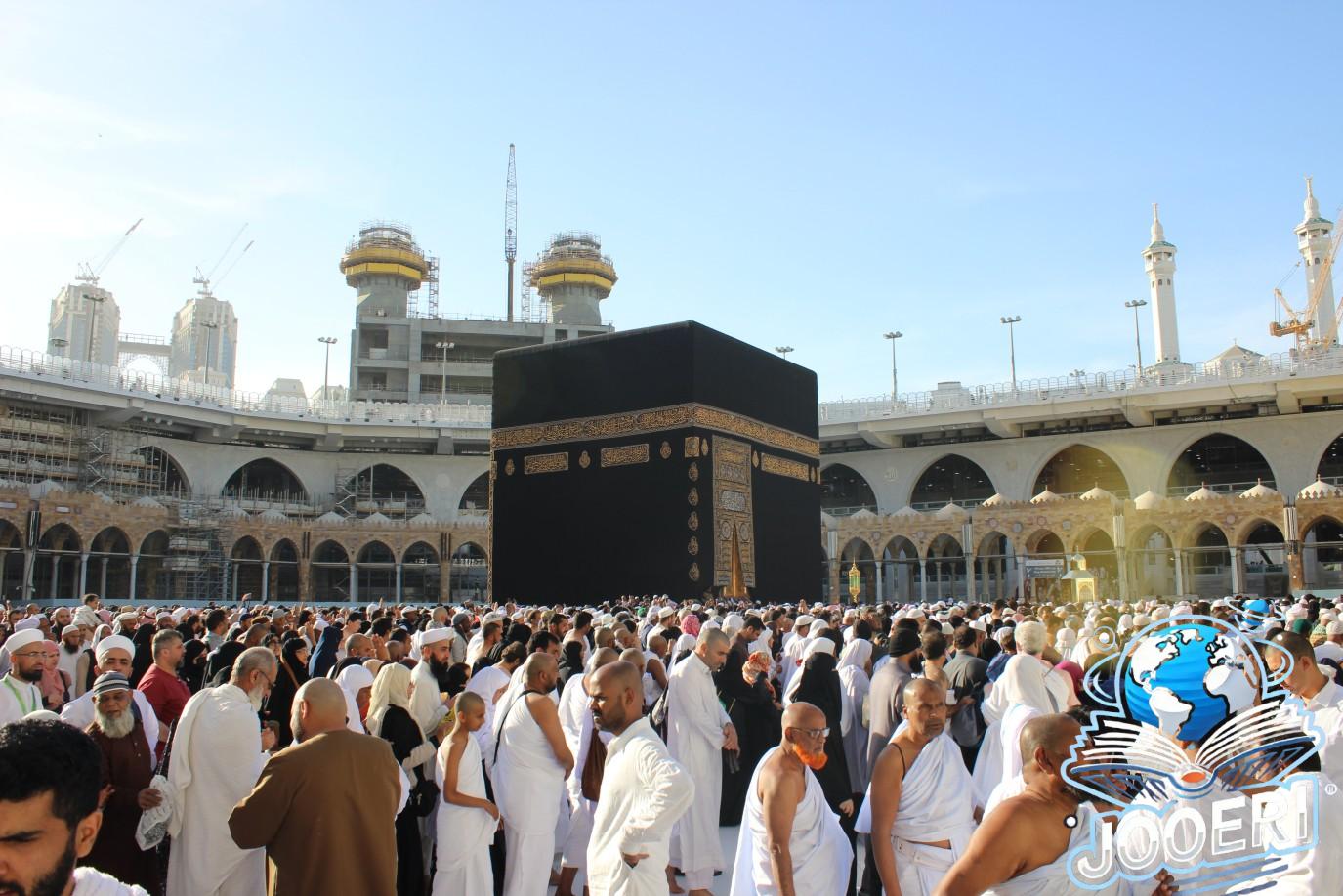 صدور موافقة خادم الحرمين الشريفين باستضافة 1000 معتمر من 66 دولة