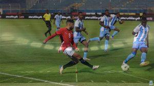 لاعب منتخب مصر يخرج من مواجهة بوتسوانا بإصابة قوية