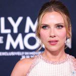 مجوهرات مميزة التصميم تزينت بها سكارليت جوهانسن زادتها سحراً وجاذببية