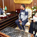 محافظ المنوفية يلتقي المواطنين لحل شكواهم ويأمر بصرف مساعدات عاجلة للحالات الإنسانية