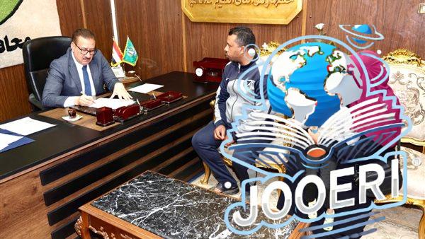 محافظ المنوفية يلتقي المواطنين لحل شكواهم ويأمر بصرف مساعدات عاجلة للحالات الإنسانية