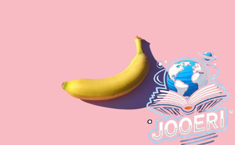 موزة مثبتة بشريط لاصق تباع ضمن مزاد بملايين الدولارات.. مالقصة؟