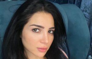 هكذا تحدثت مي عز الدين عن والدتها الراحلة 