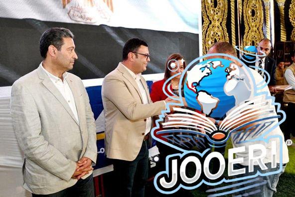 وزير الإسكان ومحافظ دمياط يسلمان عقود وحدات «سكن لكل المصريين» لمستحقيها