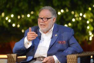 يحيى الفخراني يواصل بروفات مسرحية الملك لير على المسرح القومي