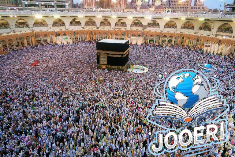 أمطار غزيرة تزين الحرم المكي وسط تضرع ضيوف الرحمن بالدعوات