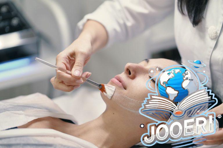 أنواع التقشير البارد للوجه… تعرفي إليها لتختاري منها الأنسب لبشرتك