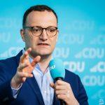 البناء، وتقديم الطعام، والحرف اليدوية، والرعاية - سبان يريد إعادة السوريين إلى وطنهم بمبلغ 1000 يورو - والآن يدق الاقتصاد ناقوس الخطر