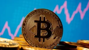 البيتكوين تحقق ارتفاعًا قياسيًا وتتجاوز 107 آلاف دولار لأول مرة في تاريخها – fintechgate
