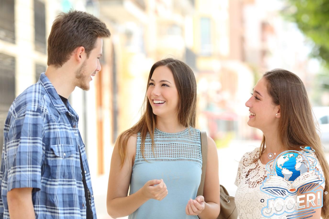 الفرق بين الصداقة الحقيقية والعلاقات السطحية