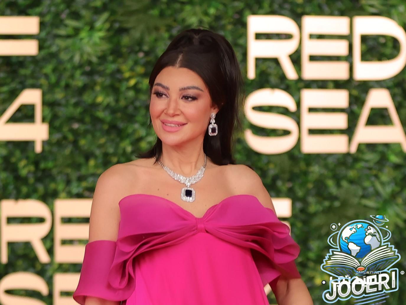 المزيد من مجوهرات النجمات في مهرجان البحر الأحمر السينمائي.. التصاميم العصرية تحظى بنصيب الأسد