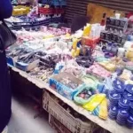 بيع السلع الغذائية على الأرصفة خطر يهدد صحة المواطن