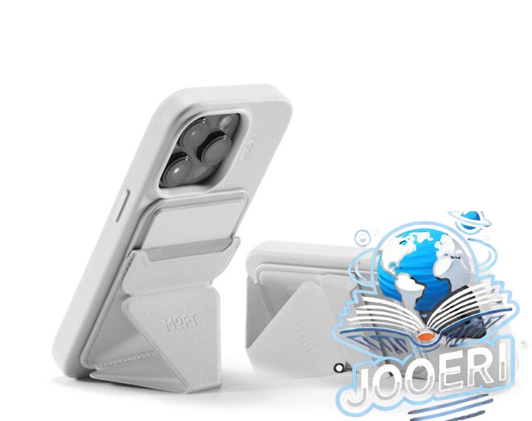 تعمل محفظة MagSafe iPhone هذه كحامل وتوفر وظيفة Find My