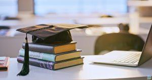 تقدم جامعة كاليفورنيا في لوس أنجلوس دورة تدريبية مضاءة تم تطويرها بواسطة الذكاء الاصطناعي