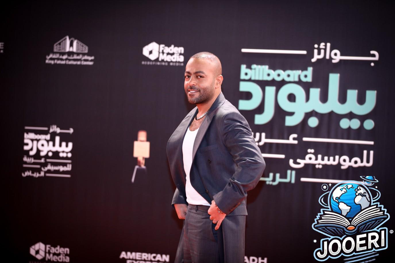 جوائز بيلبورد تامر عاشور يحصد جائزة أغنية العام بأغنية هيجيلي موجوع