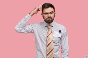 زميلك المتكبر: كيف تتعامل مع من يعتقد أنه يعرف كل شيء؟
