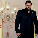 سلمان خان وأشقاؤه يحتفلون بيوم ميلاد والدتهم سلمى خان