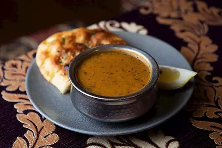 شوربة العدس في الشتاء- ماذا تفعل بالجسم؟ “فيديوجرافيك”