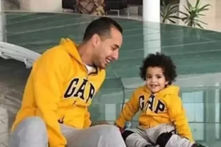 عمرو وهبة يكشف الحالة الصحية لنجله: مصاب بمرض غير معروف