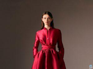 فساتين سهرة بأكمام طويلة للمحجبات موضة 2024 لتتألقي في موسم الاحتفالات