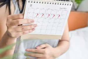 للنساء- 9 أسباب لتأخر الدورة الشهرية رغم عدم وجود حمل