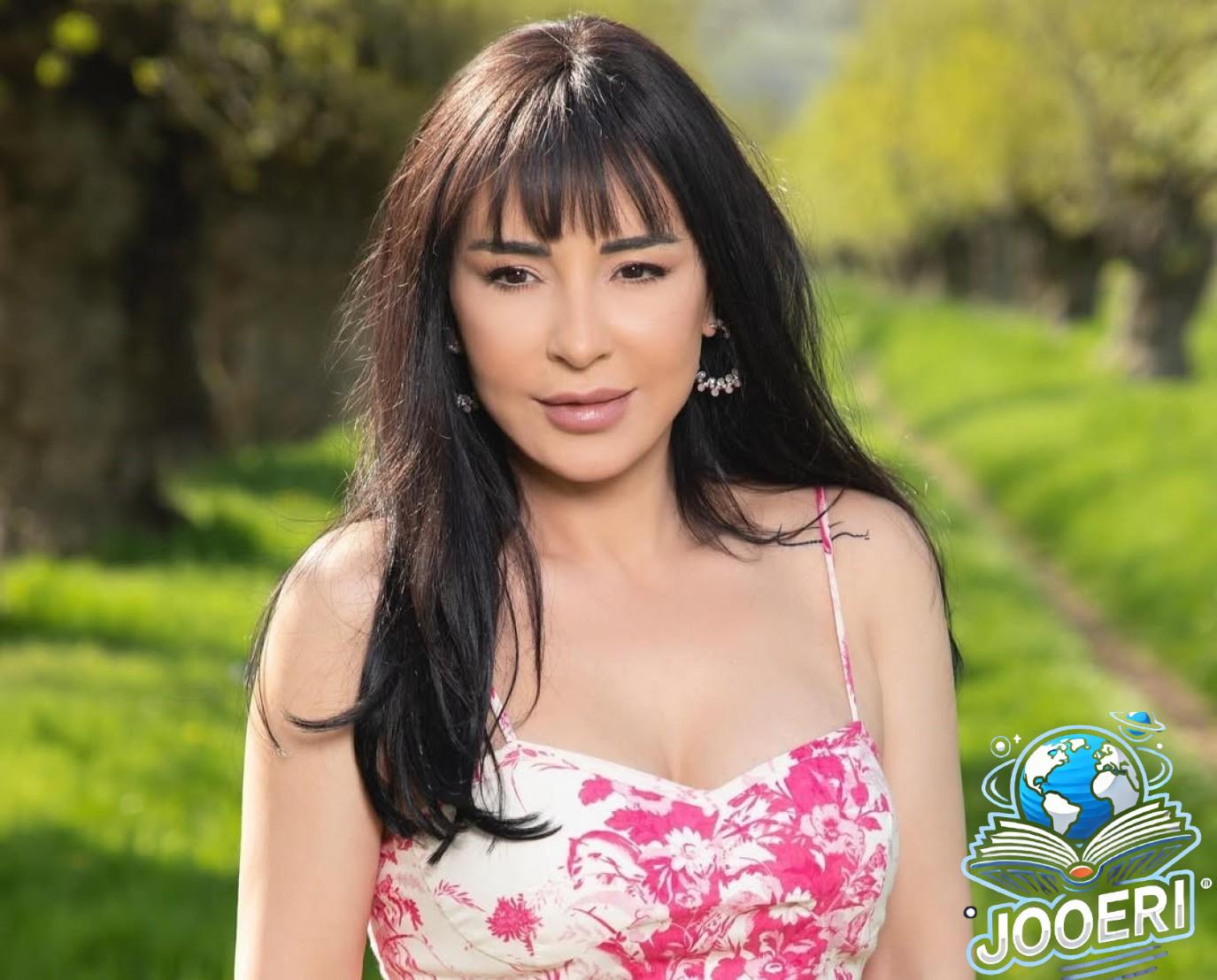 ماغي بو غصن تنشر فيديو تجهيزاتها قبل إطلالتها في حفل بيلبورد عربية