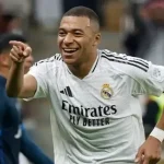 مبابي يتقدم لريال مدريد بهدف نظيف في شباك باتشوكا بالشوط الأول