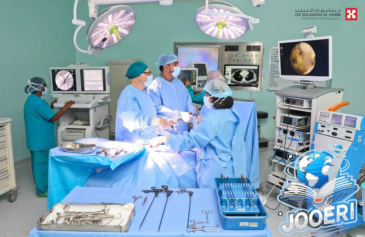 مستشفى الدكتور سليمان الحبيب بالخُبر يُنهي معاناة "أربعيني" مع ارتجاع وفتق المريء بتقنية متقدمة