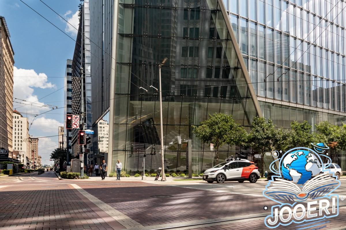 موظفو الرحلات البحرية "تفاجأوا" بخطة جنرال موتورز لإنهاء برنامج robotaxi