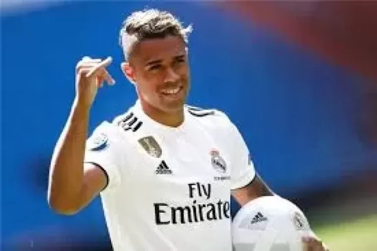 نجم ريال مدريد السابق يقترب من الأهلي في يناير | رياضة