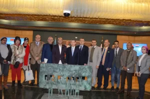 نقدر سياسة الاتزان الاستراتيجي التي تتبعها مصر فى  سياستها الخارجية