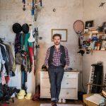 "هذا، أو الإيجار إلى الأبد" - 236 يورو في الأسبوع: يعيش شاب يبلغ من العمر 30 عامًا مع والديه لتوفير المال لمنزله