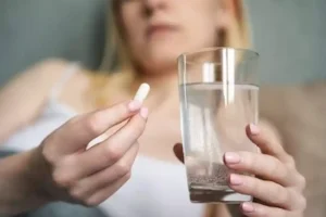هيئة الدواء تحذر المواطنين من علاج شهير للبرد: غير مطابق للم