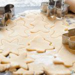وصفة لموسم عيد الميلاد - استخدم مكونًا سريًا لجعل بسكويت الزبدة طريًا للغاية