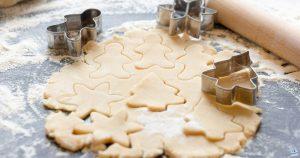 وصفة لموسم عيد الميلاد - استخدم مكونًا سريًا لجعل بسكويت الزبدة طريًا للغاية