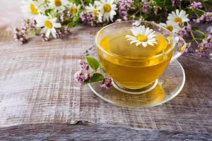يساعدك على الاسترخاء.. فوائد شاي كاموميل على الجسم