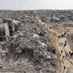 بعد الاحتفالات، يعود النازحون من غزة إلى ديارهم بعد الدمار