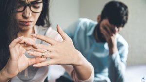 صديقة الطفولة "مأجراه"| هالة تطلب الطلاق بعد أسبوع زواج.. والسبب صادم