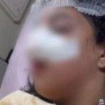 على كرسي متحرك.. طالبة التجمع تتهم 3 فتيات بضربها أمام النيابة