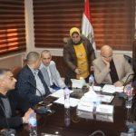 محافظ القليوبية يناقش دفع الأعمال وتنفيذ خطة الرصف بشبرا الخيمة
